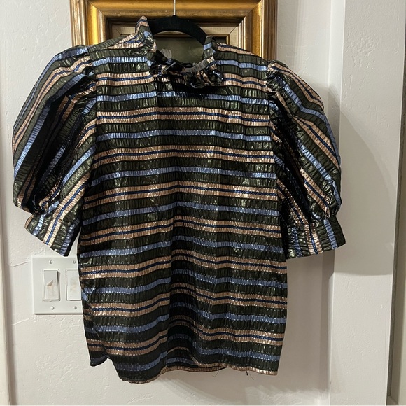 HUNTER BELL | Stella Blouse Top in Festive Stripe Metallic Holiday Top - Picture 5 of 11